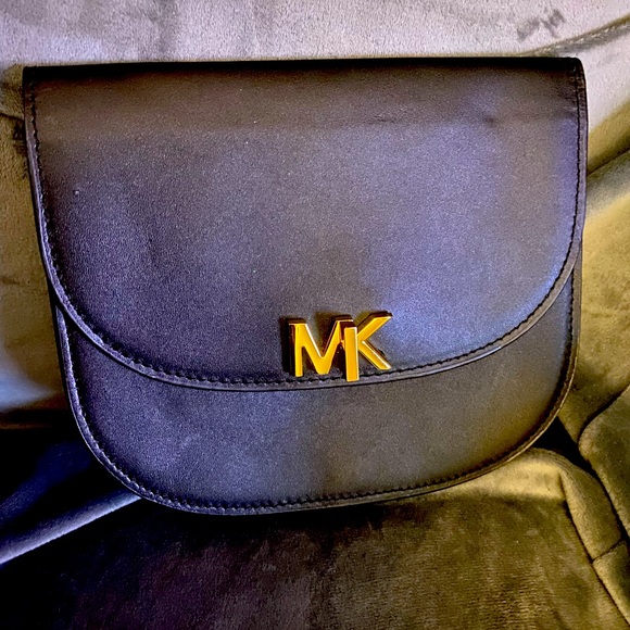 Micheal Kors Waste porch Mk - Picture 1 of 2